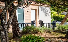 Adonis Les Epesses By Olydea